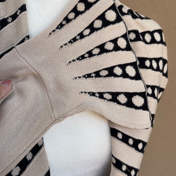 NEW! Angel Design by Sabri Ozel Pleated Italian Circle Cardigan Size Small - Picture 6 of 12